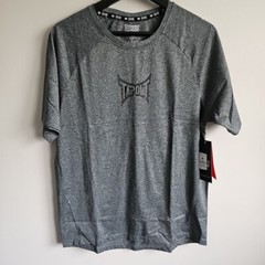 NWT Tapout Heathered Gray Size Medium W/ Black Puff Print Short Sleeve Shirt