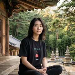Unisex Black Sound the Wind Tee 100% Mercerized Cotton 20s Shot Sleeve T-Shirt