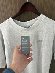 NWT New Balance Relaxed T-Shirt Men’s Medium Heather Gray Short Sleeve Tee