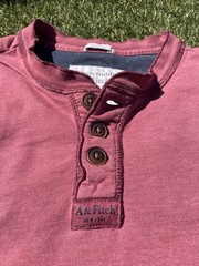 Abercrombie & Fitch Men’s Burgundy Cotton Knit Henley Long Sleeve T-Shirt M