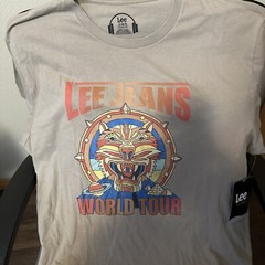 Lee jeans’s world, tour, Short Sleeve Shirt Size X-Large (54-56) Graphic NWT