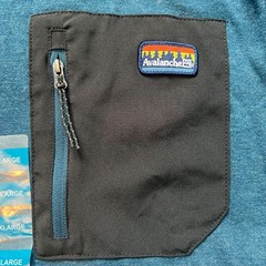 Men’s XXL Avalanche Henley Tee Blue Short Sleeve Zipper Pocket Outdoor Shirt