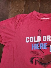 American Eagle Outfitters Cold Drinks Here Print Red Shirt Sz L (STAIN & DIRTY)
