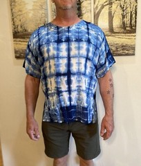 Unisex Handcrafted Indigo Vertical Design Tie Dye Round-Neck Casual Soft T-shirt