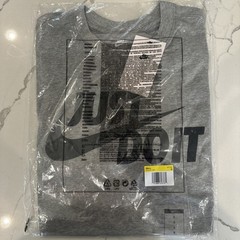 Nike Sportwear Just Do It Graphic T-Shirt Dark Grey Heather Size S AR5006-063