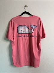 Vineyard vines, crewneck T-shirt, pink whale men’s size small