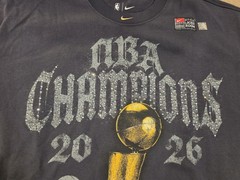 Nike Adult 2026 NBA Champions New York Knicks On-Court Crystal Locker T-Shirt XL