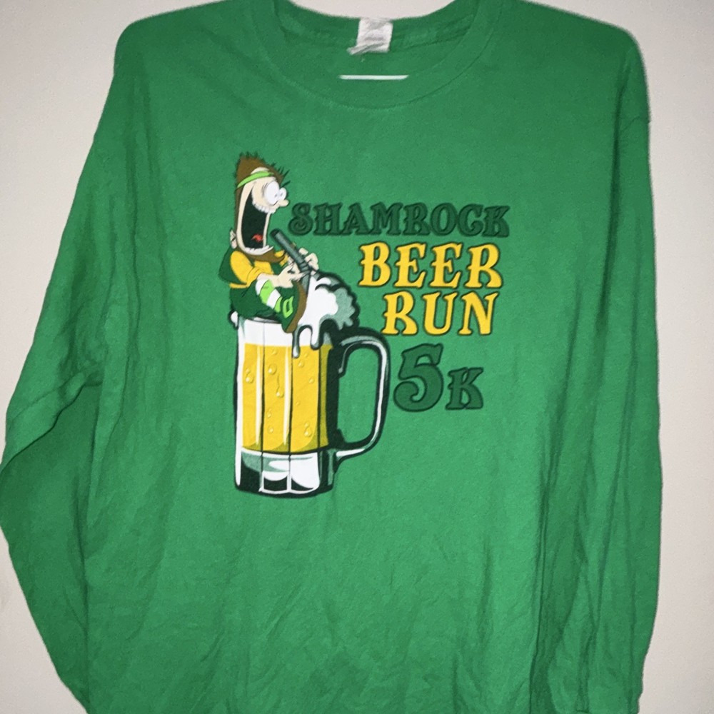 Gildan Heavy Cotton Men’s L Green Shamrock Beer Run 5K Graphic Long Sleeve Tee