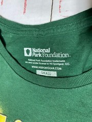 Yellowstone National Park Foundation Green T-Shirt Size Small Soft Material