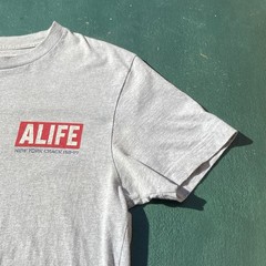 Alife New York T Shirt Men’s Medium Crack 158-99 Streetwear Skater Hip Hop