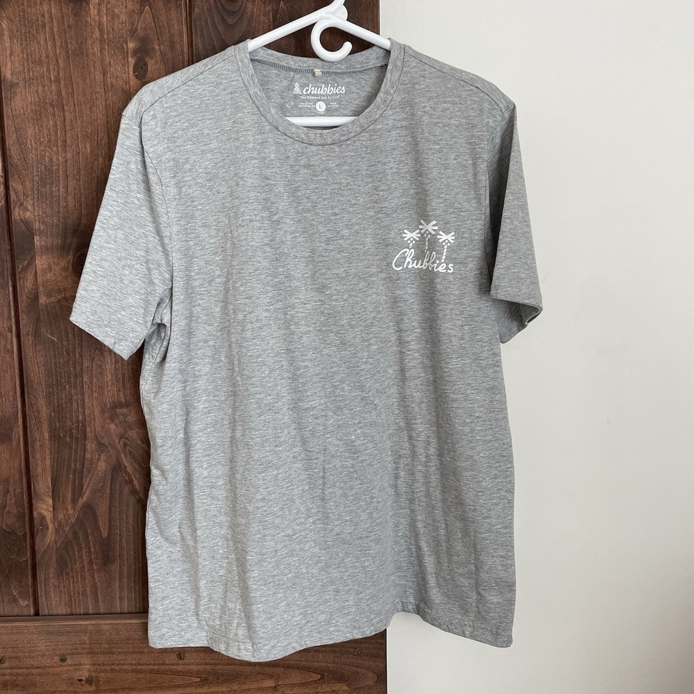 Chubbies T-shirt Mens Size Large Sky’s Out Thighs Out Gray Summer Sun Funny