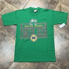 Vintage 90s Nutmeg Notre Dame University College Sports Tshirt Men’s Large VTG