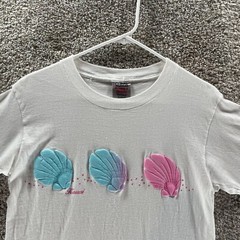Vintage 90s Kauai Shirt Adult Medium White Single Stitch Sea Shells Cotton Crew