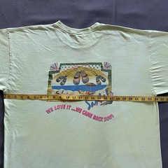 Vtg 2000s Sandals Resort Signature Club T Shirt Mens XL Key Lime Yellow Dye Y2k