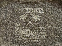 RIOT SOCIETY Short Sleeve Pull-Over T-Shirt Black Small