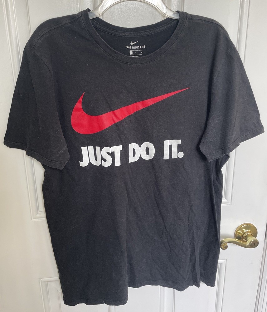 Mens – Nike Tee – Athletic Cut – Size Large – Black w/Red Swoosh and “JUST DO IT