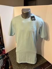 Under Armour Men’s T-Shirt Medium – Light Blue Polyester Cotton Spandex – NWT