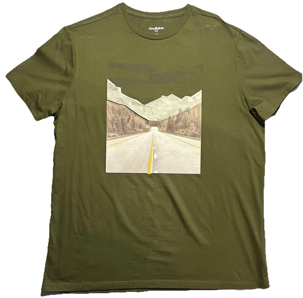 Goodfellow Mens T-Shirt Short Sleeve Graphic L Green Mountain Highway Road NEW