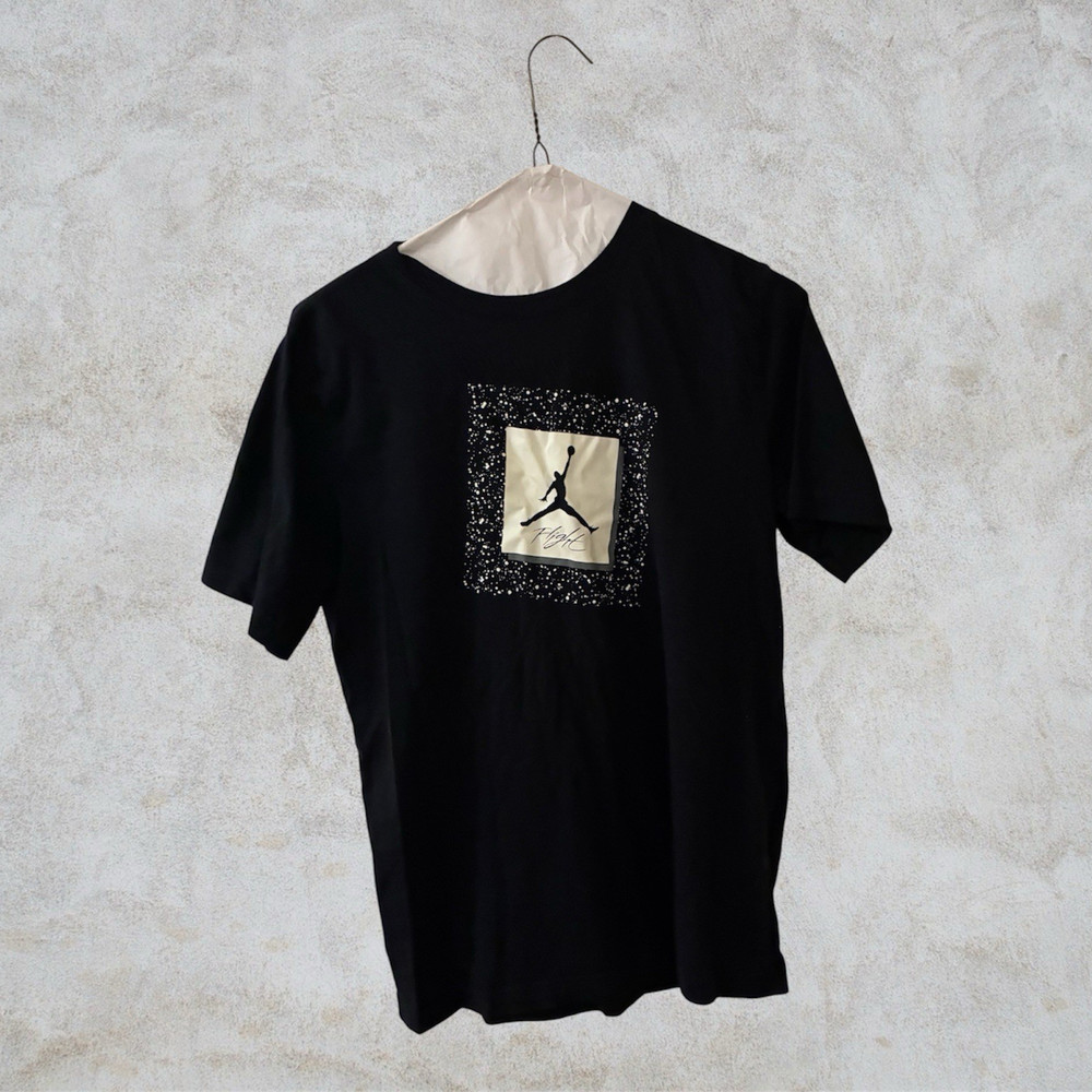 Jordan Men’s Black Graphic Print Jumpman Logo Crew Neck Short Sleeve Tee M
