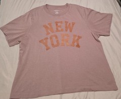 American Eagle Men’s Pink New York Graphic Crew Neck Short Sleeve T-Shirt M