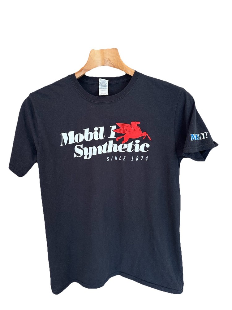 Vintage Mobil 1 Synthetic Oil Promo T Shirt Mens L Black Pegasus Gas Graphic Tee