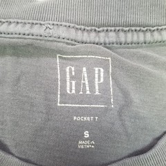 GAP Unisex Gray Basic Pocket T-Shirt Size Small Faded Design Classic Comfort