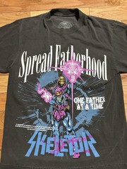 SPREAD FATHERHOOD Skeletor “One Father at a Time” Graphic T Shirt Men’s Medium
