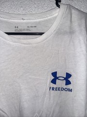 Under Armour Freedom Flag T-Shirt Mens XL White Patriotic Graphic 1370810-101