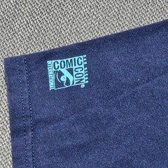 Batman SDCC 2014 Graphitti Designs Shirt 2XL Blue 75th Anniversary Exclusive