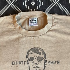 ELLIOTT SMITH Alt Rock Singer Songwriter T-Shirt. MEDIUM Preowned NV