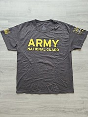 OFFICIAL ARMY NATIONAL GAURD T SHIRT Size LARGE Hanes Brand