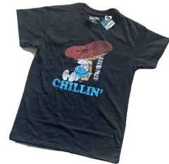 The Smurfs “Chillin” Graphic T-Shirt Medium Black Mushroom Brisco Brands Sleepy