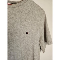 Tommy Hilfiger Men’s Small Gray Flag Logo Cotton T-Shirt 100%cotton