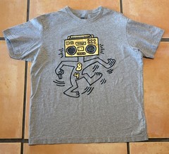 Keith Haring Size Medium Uniqlo Boombox SPRZ NY MoMA Special Edition