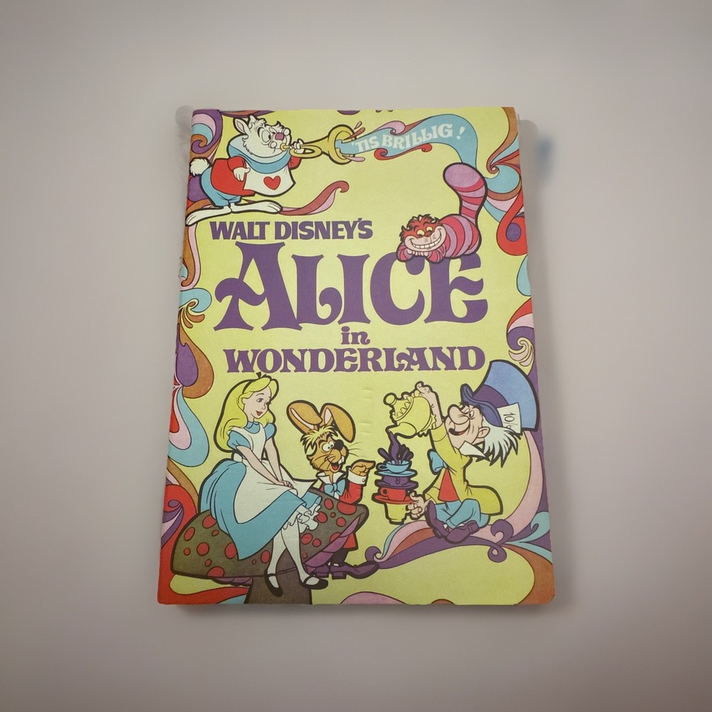 alice in wonderland shirt vintage With Pin