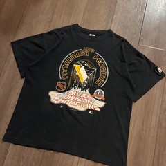 1993 Starter black Pittsburgh Penguins NHL single stitch tee Size XL 24 x 29