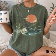 Vintage Loon Lake Nature Shirt Retro Wildlife Bird Graphic Tee Classic Forest