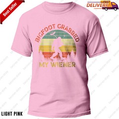 Funny Retro Bigfoot Design Hilarious Bigfoot Grabbed My Wiener Shirt Gift