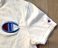 Champion Mens Embroidered Logo Shirt Med White Short Sleeve T-Shirt Vintage Y2K