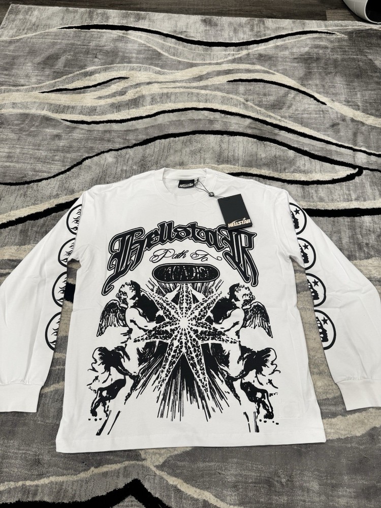 Hellstar Men’s White/Black Stars Gothic Graphic Logo Long Sleeve T-Shirt Size M
