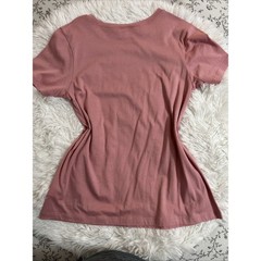 Trendy Pink Graphic Tee – “Shhhh No One Cares” Statement Shirt – Size MEDIUM