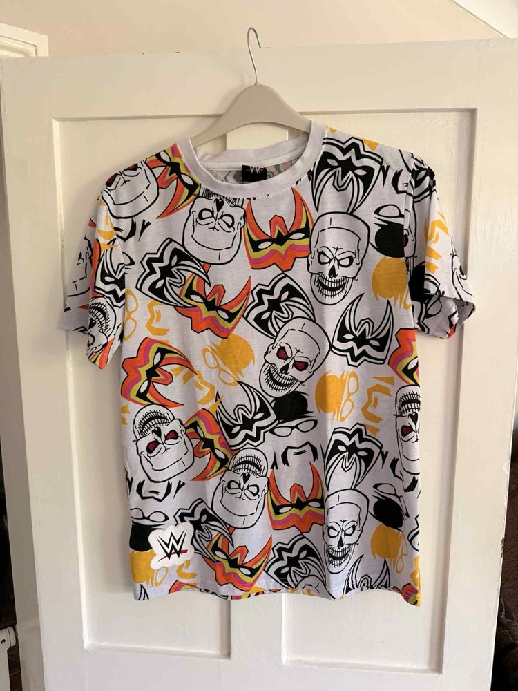 WWE Official Legends T Shirt Size Large Ultimate Warrior Stone Cold Hogan Sting