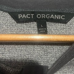 Pact Organic Cotton Henley Men’s Shirt Size Large Grey Gray Long Sleeves