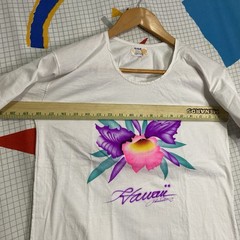 Vintage 60s Hawaii Tshirt Art Flower Floral Airbrush Medium Hawaiian Beach Retro