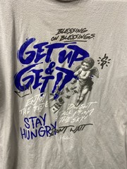 Outrank GET UP GET IT STAY HUNGRY BLESSINGS Graphic Short Sleeve Tee Large B18