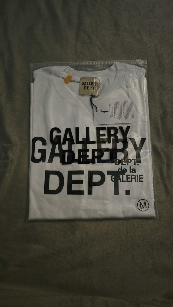 Designer Style White Sleeveless Graphic Tank Top Size M New with Tags