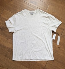 Fear of God Essentials Light Oatmeal Short Sleeve T-Shirt Size Medium (SS22)