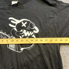 VTG Jerzees Heavyweight Blend T-Shirt Mens L Black Cartoon Holding Chainsaw AHB