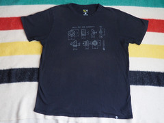 Mountain Hardwear Rock Climbing Outdoor Nuts Art Faded Black Tee T-Shirt Mens XL