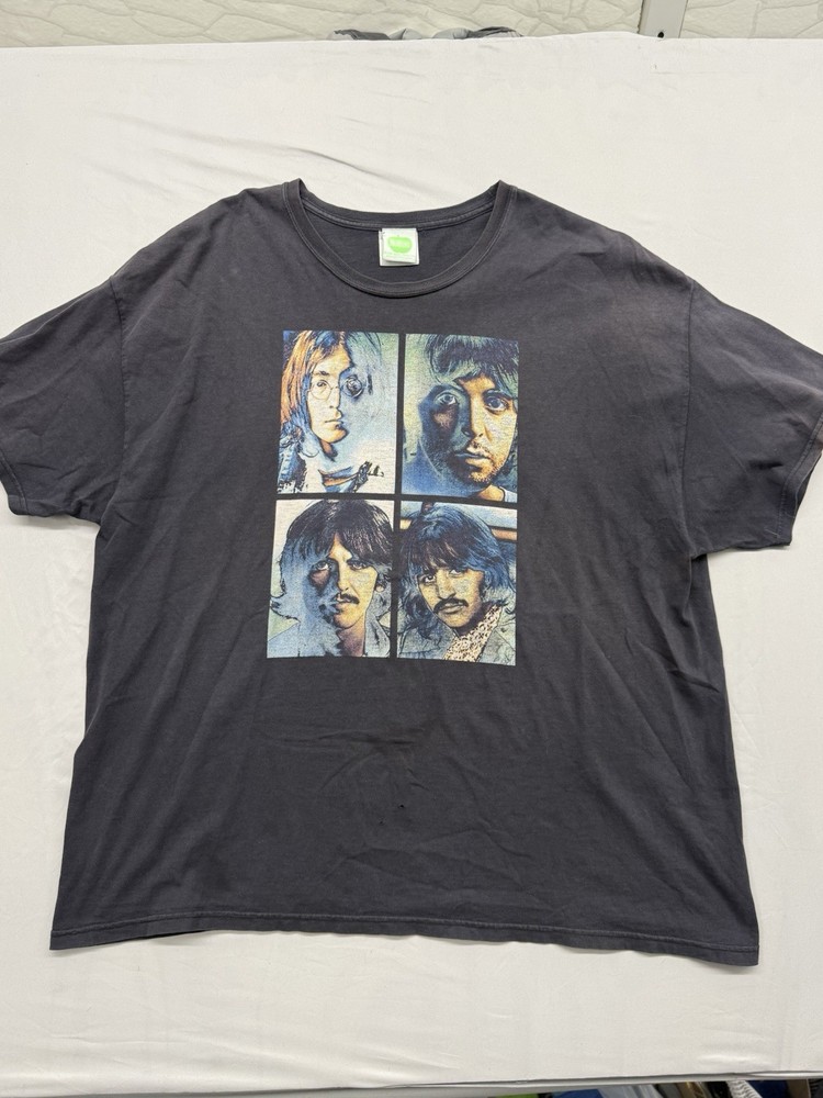 Vintage 2005 The Beatles Apple Corps Graphic Tee Size 2XL Black